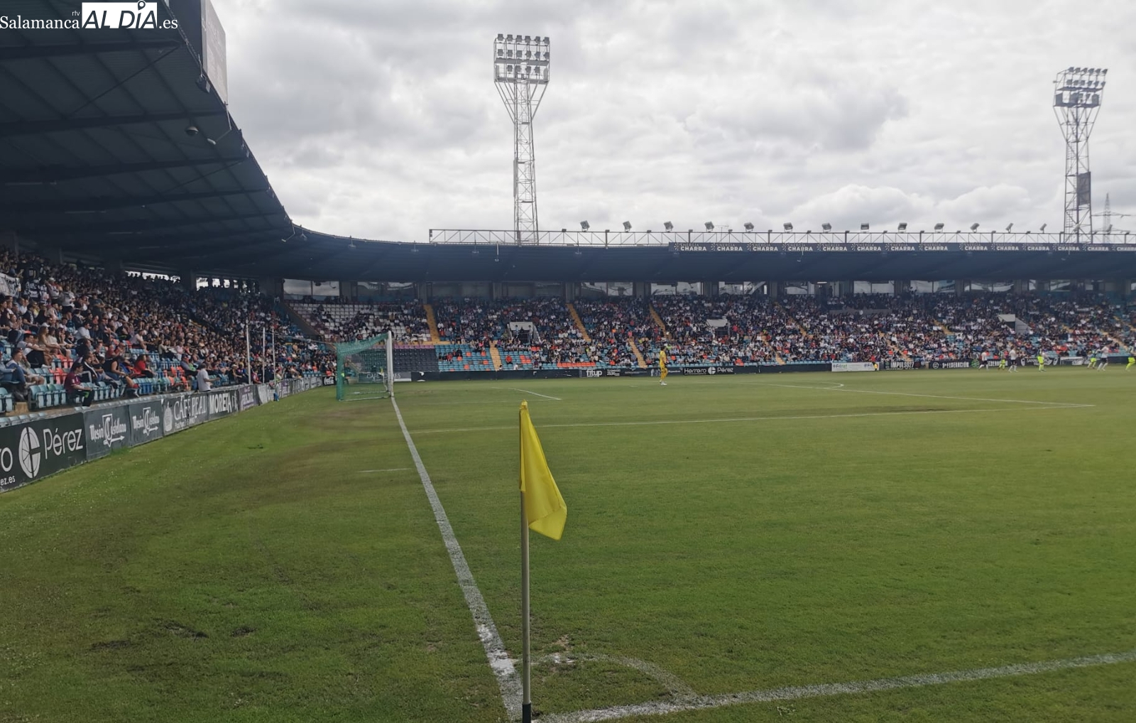 El Salamanca UDS ayudará a financiar los buses de la afición a Vigo por el playoff contra el Celta C - Gran Peña