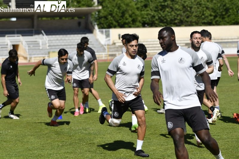 El Salamanca UDS entrena con Poveda al margen y Jehu no cambia el plan de ruta a por el ascenso
