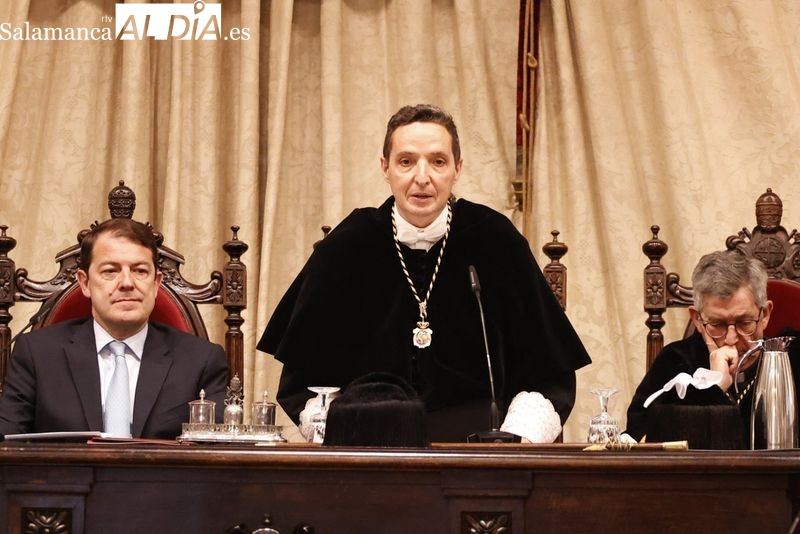 El rector de la USAL anuncia medidas para aclarar definitivamente la situación en torno a su actividad como investigador