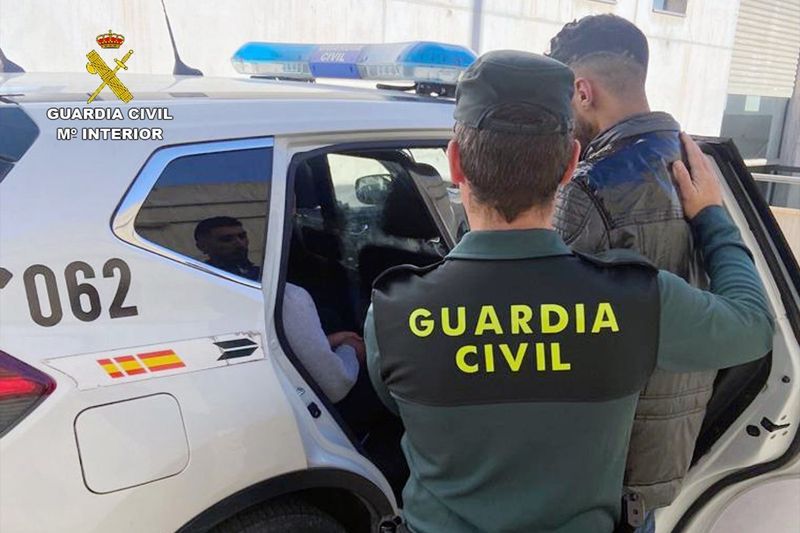 Desmantelada una banda con base en Salamanca que se dedicaba a robar a narcotraficantes gallegos