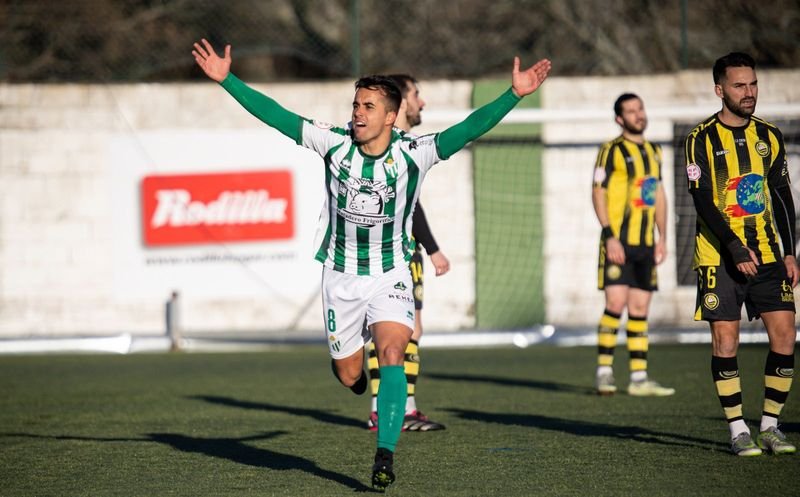 Diego González no continúa en el CD Guijuelo y se va al Compostela; Pica, también se va