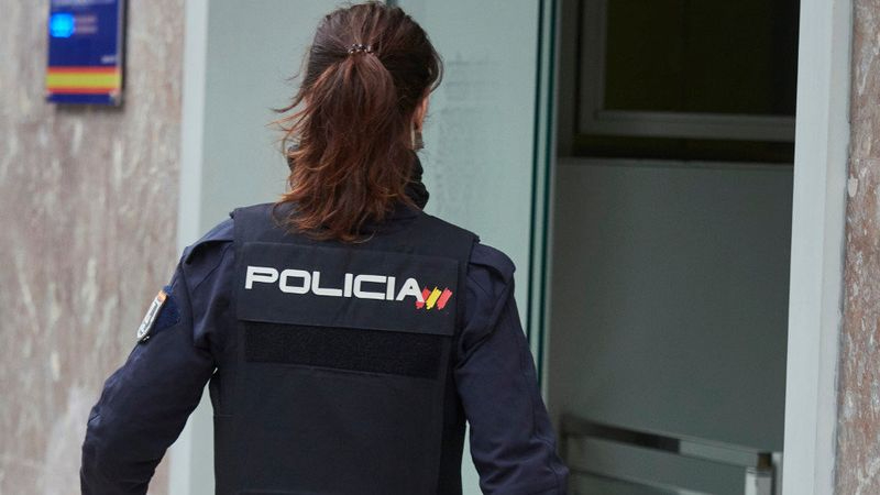 Entra en una vivienda de Salamanca por la ventana para robar más de 1.200 euros