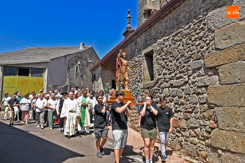 Navasfrías pone el broche final a las fiestas de San Juan con los actos más solemnes