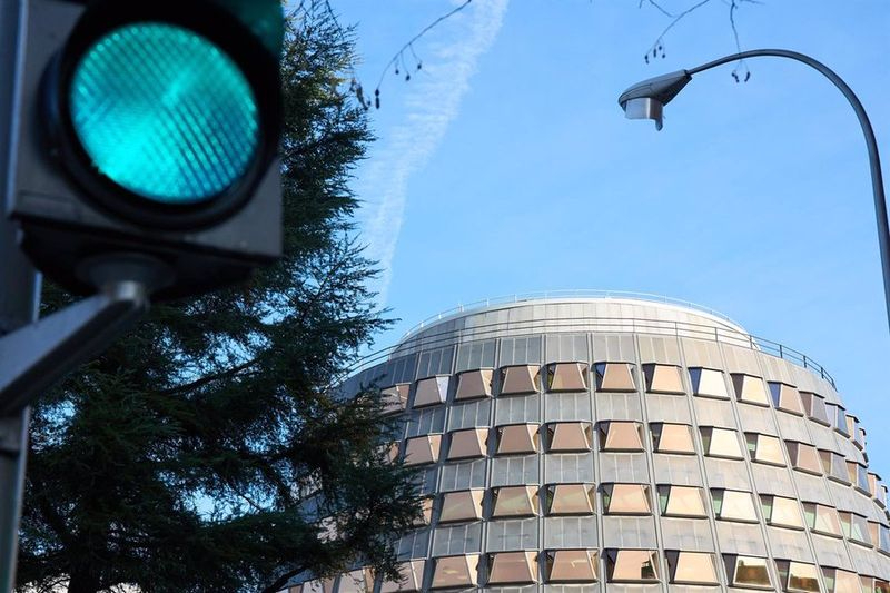  El Constitucional avala la reforma que permite a las menores de 16 y 17 abortar sin permiso de los padres