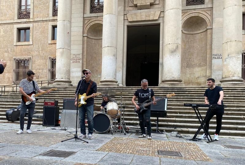 La Plaza de Anaya se convierte en el escenario del nuevo videoclip de Juanjo Valle 