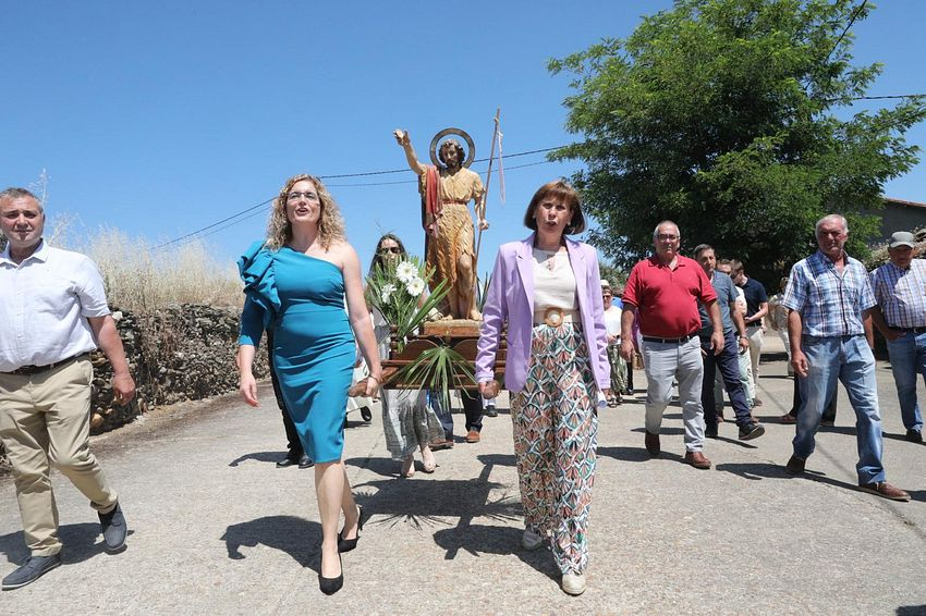 Solemnidad y devoción por San Juan en Villar de Argañán 