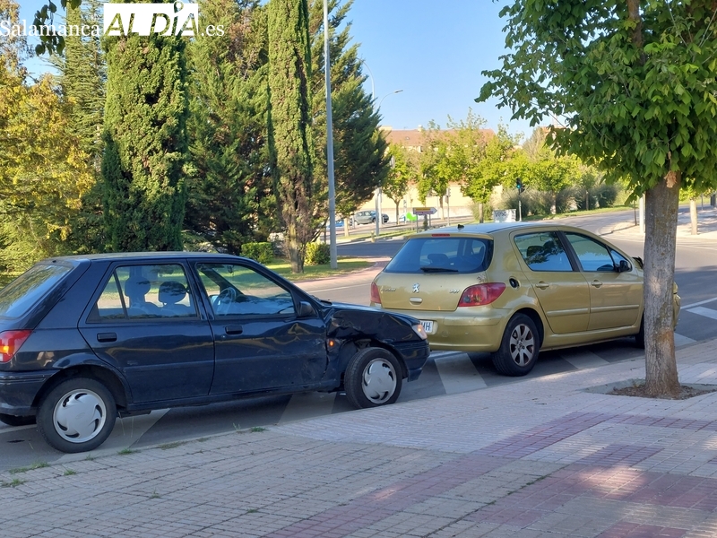 Un hombre de 35 años, herido en un accidente en la glorieta Tratado de Tordesillas