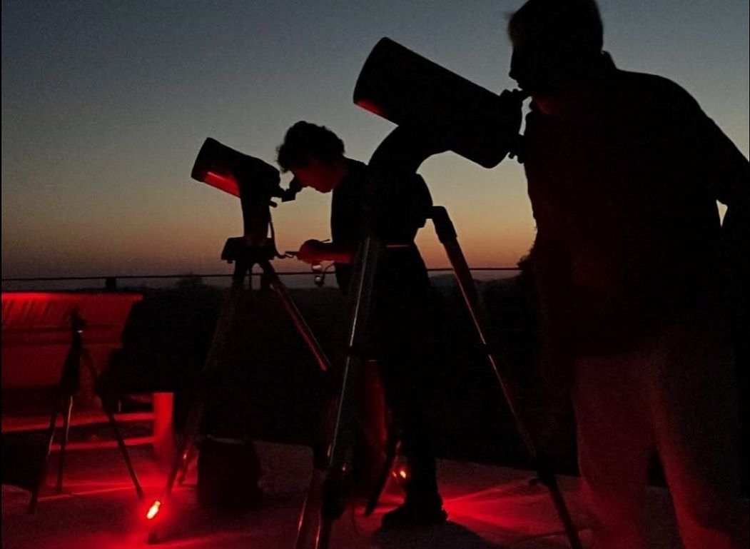 Observaciones Andrómeda organiza para este sábado una observación del cielo desde la Ermita
