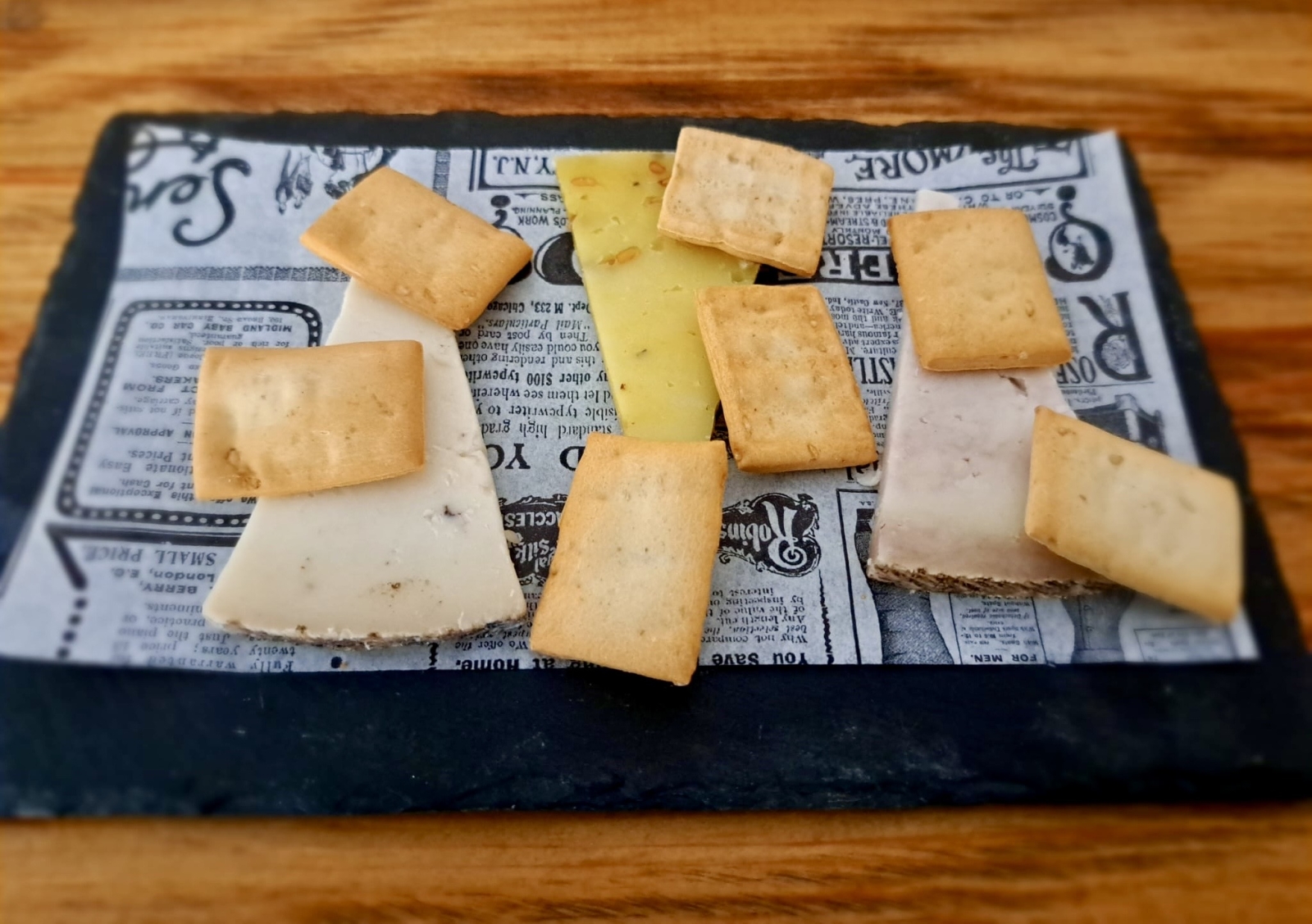 El Molinillo presenta su sorprendente tabla de quesos gourmet, ideal como tapa este verano