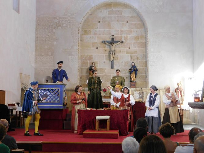 Buscando a Nebrija lució en la renacida iglesia de Castellanos de Moriscos