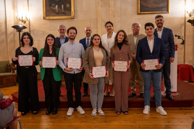La USAL celebra un acto de reconocimiento a los participantes en el Programa Mentoring