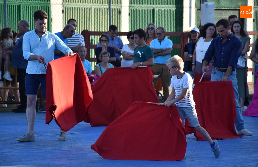 Los Aficionados Prácticos amplían el espíritu taurino del Barrio Nuevo como cierre de sus fiestas