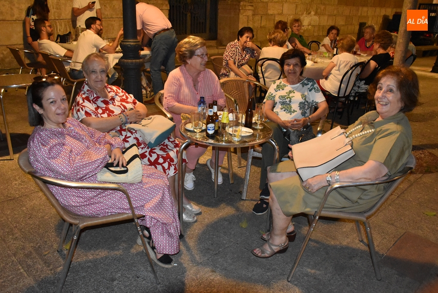Eh, sácanos una foto: Veladas de verano en la terraza