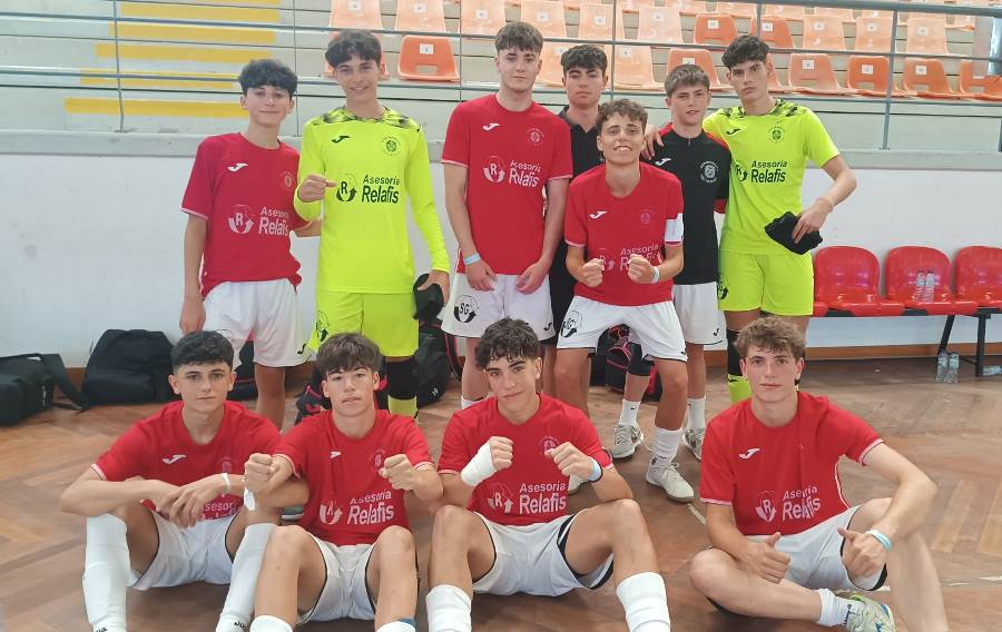 Uno de los equipos del III Columnas en la ADREP Cup se mete en las semifinales