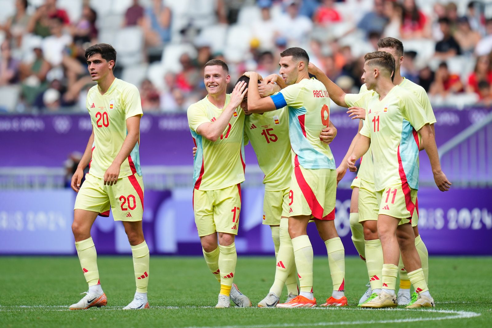 España gana a la República Dominicana y pone la directa hacia cuartos en los Juegos Olímpicos (1-3)