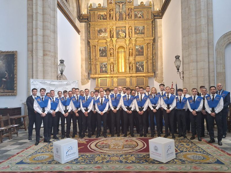 Graduación de Pilotos Comerciales de Adventia 