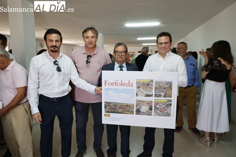 Homenaje a Antonio Rollán, de Autoescuelas El Pilar, en Forfoleda