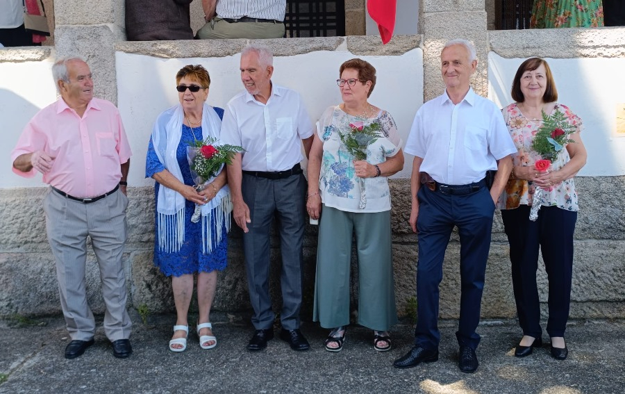 El Tilero de Navasfrías homenajea a 3 parejas que alcanzan las Bodas de Oro de casados