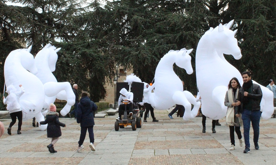 Los caballos mágicos de Aéreon también recorrerán las calles mirobrigenses en horario matinal