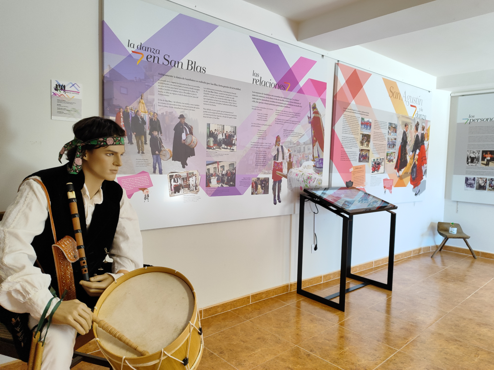 La Diputación de Salamanca inaugura un innovador Espacio Interpretativo de la Danza Serrana en Santibáñez de la Sierra