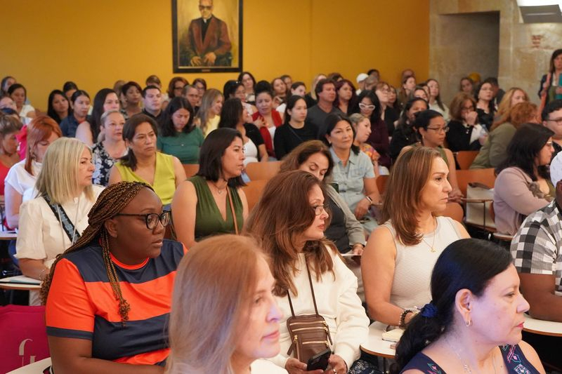 Cerca de un centenar de profesores de Español comienza el Máster Internacional UPSA-FIDESCU