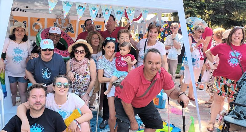 Mójate por la Esclerosis Múltiple: playa, batucada, creatividad y chapuzones solidarios a favor de ASDEM