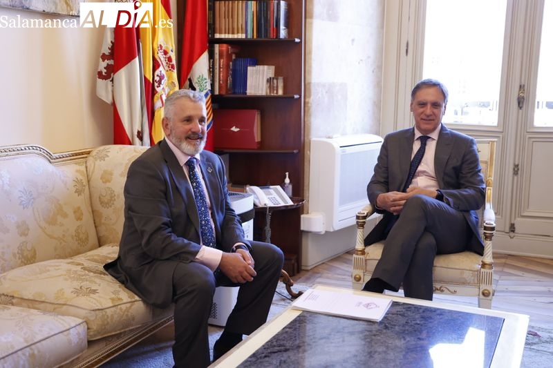 Compromiso del alcalde para incorporar las mejoras necesarias para seguir impulsando la Semana Santa