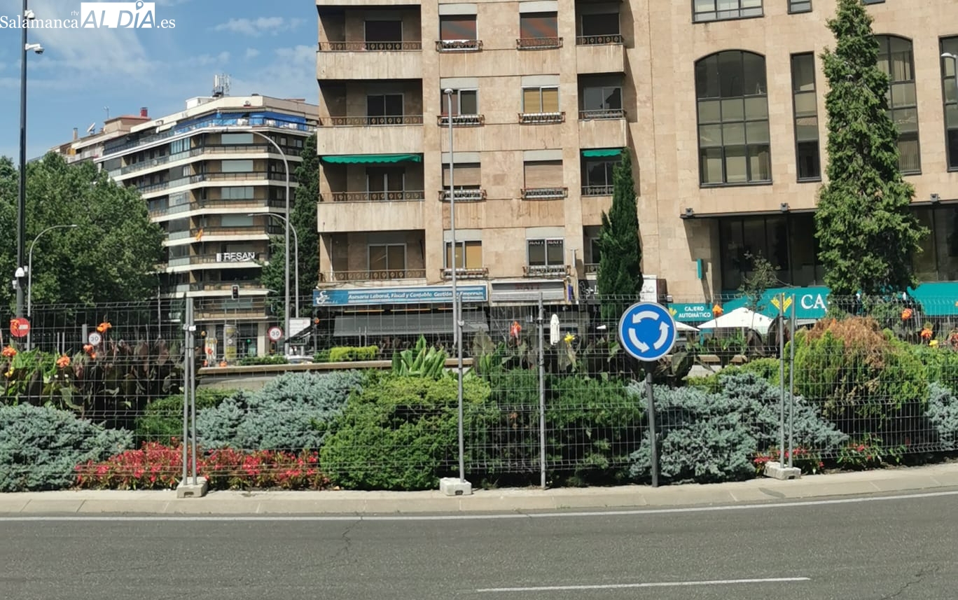 Salamanca se prepara por si España gana la Eurocopa: fuentes valladas, bancos retirados en la Plaza para la pantalla gigante...