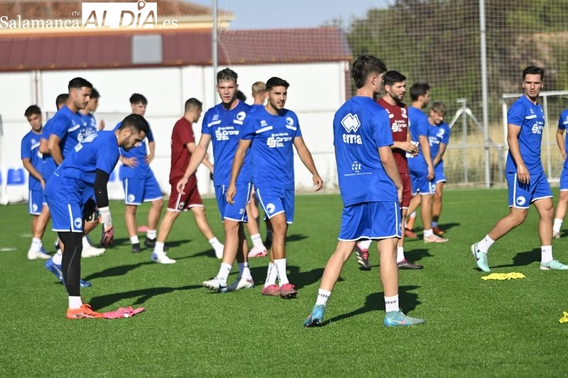 Estos son los dorsales de los jugadores que inician la pretemporada en Unionistas: De la Nava vuelve a llevar el 10