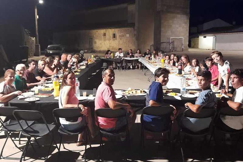 Los vecinos de Campo de Ledesma se quedan con un buen sabor de boca tras la ‘Autoescuela Fitipaldi’