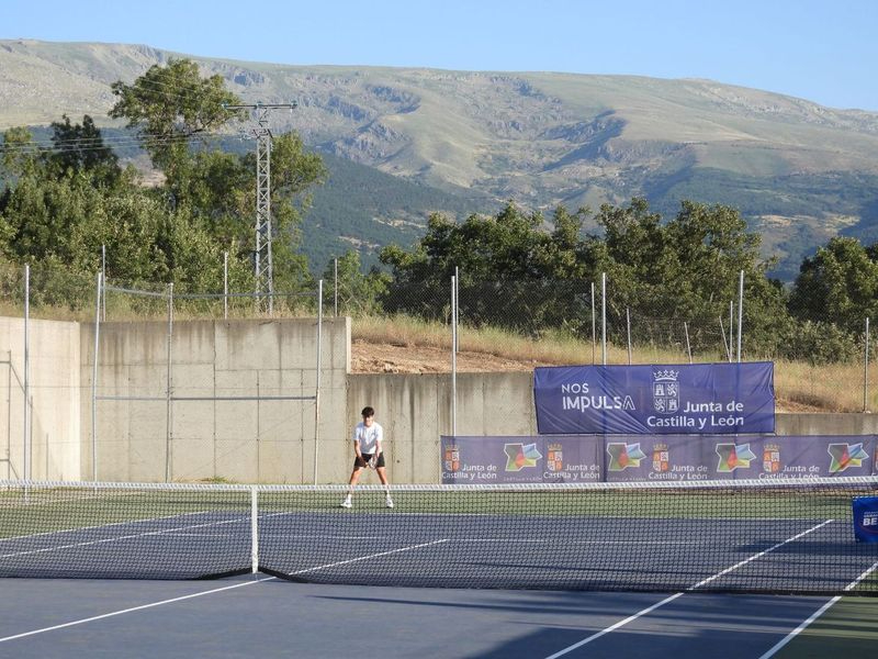Más de cincuenta partidos en el primer fin de semana del XXII Open Ciudad de Béjar