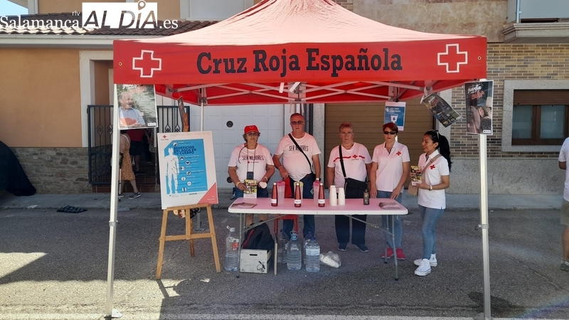 Cruz Roja sensibiliza en Vitigudino contra el calor con cata de aguas y consejos 