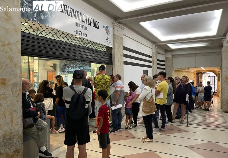 Buena respuesta de la afición del Salamanca UDS al comienzo de las renovaciones de carnés: 742 en el primer día