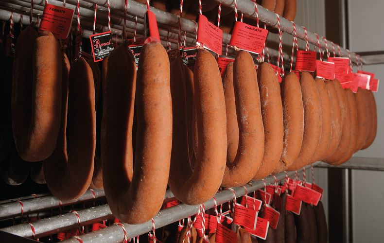 El farinato, producto típico de Salamanca: de chorizo de los pobres a codiciado manjar 