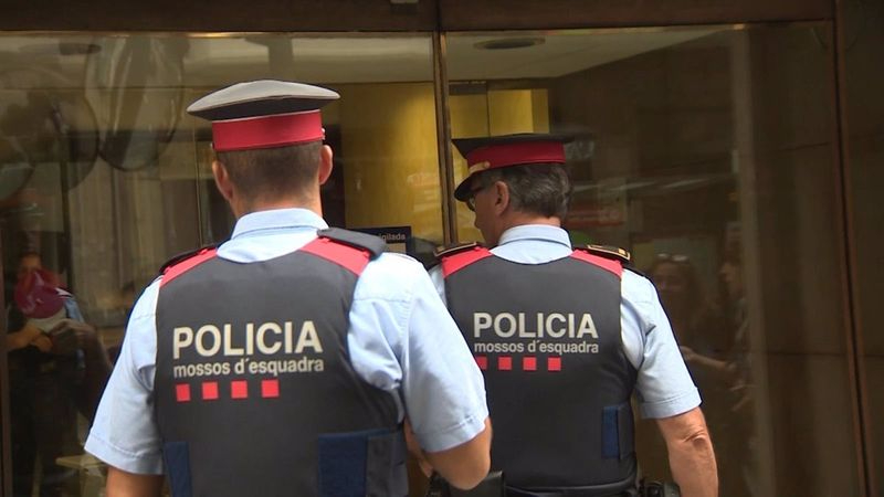 Dos hermanas se suicidan en Barcelona horas antes de ser desahuciadas