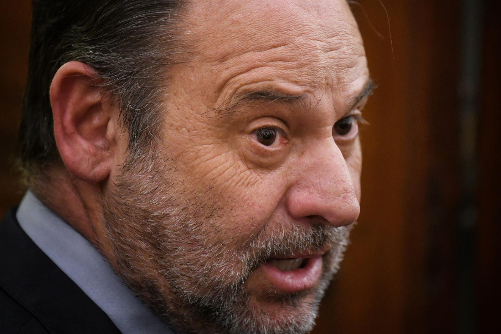 Ábalos pregunta al Gobierno si miembros de las Fuerzas y Cuerpos de Seguridad le investigan extrajudicialmente