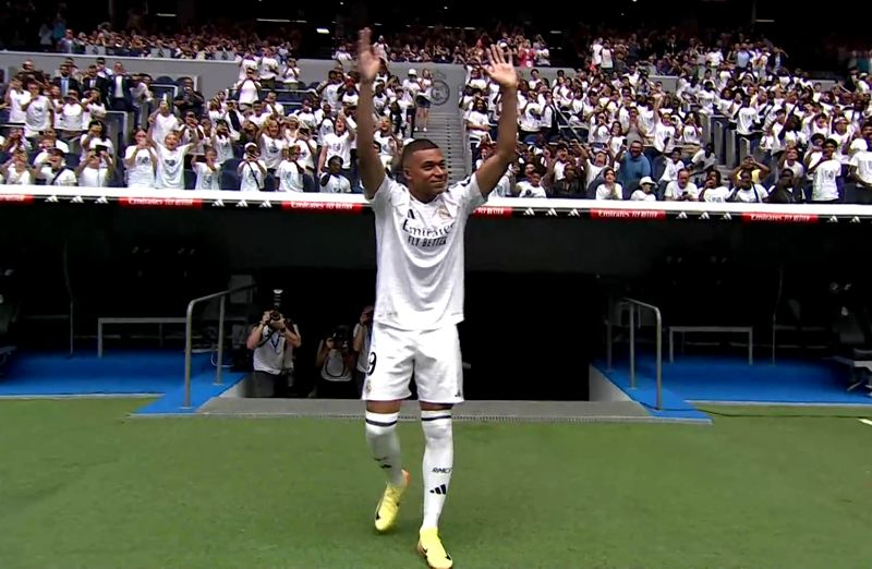 Cumplo mi sueño, soy muy feliz, afirma Kylian Mbappé como jugador del Real Madrid