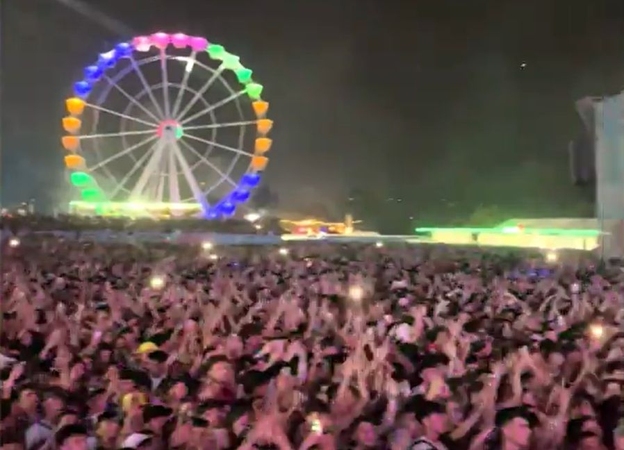 Fallece un joven tras ser golpeado en la cabeza por la noria del festival Boombastic de Asturias