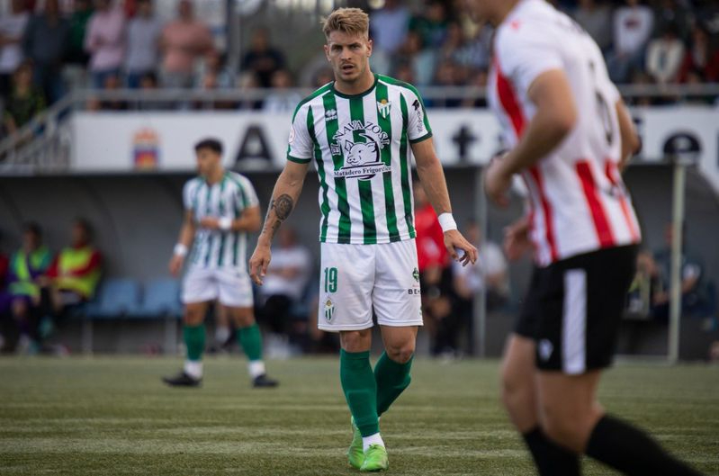 El CD Guijuelo asegura la continuidad de Pana