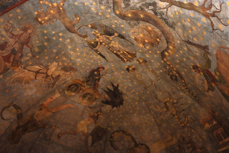 Un nuevo estudio apunta que ‘El Cielo de Salamanca’ es un mural para la enseñanza del cielo astrológico 