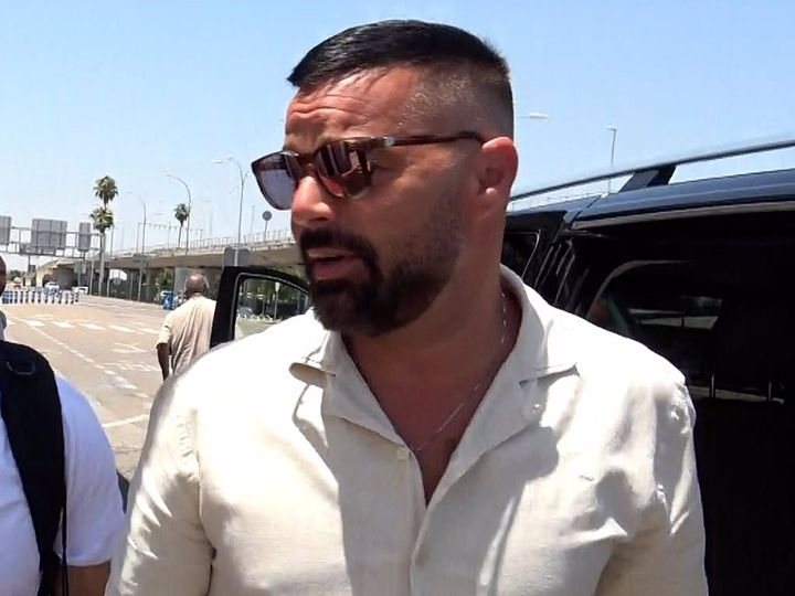 Ricky Martin, en España y con una sonrisa en su rostro tras su último concierto 