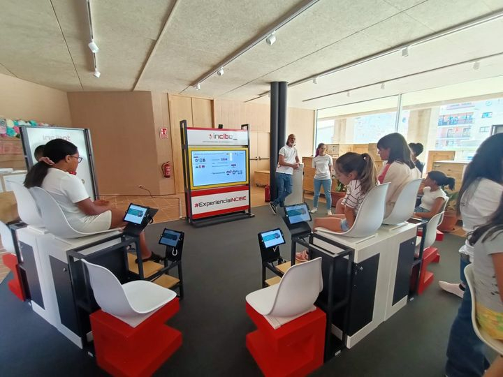 La #ExperienciaINCIBE sensibiliza y divulga la ciberseguridad y enseña a protegerse en el mundo digital
