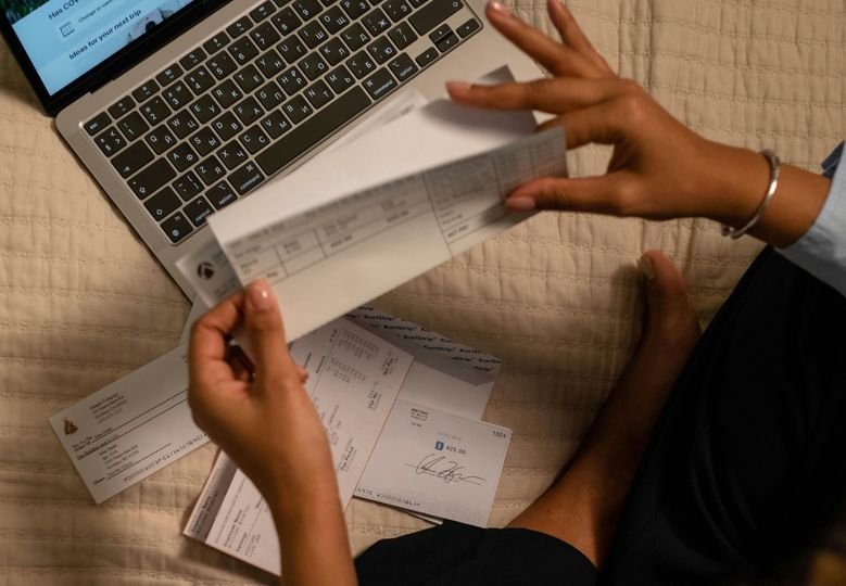 La Estafa de Cheques, aprende a detectarlas y protege tu dinero con estos consejos de la Guardia Civil 