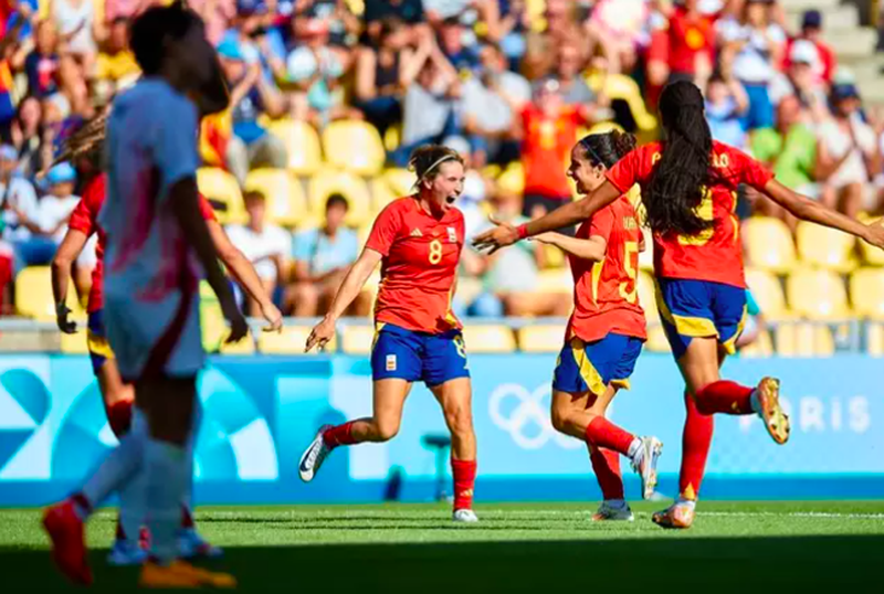 España vence a Japón en su histórico debut olímpico en París (2-1)