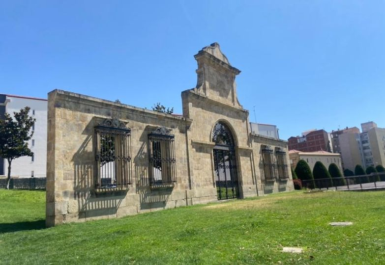 ¿Conoces la historia de la Puerta que hay en la Plaza de la Concordia? 