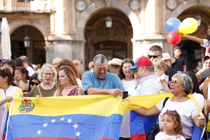 Salamanca se une a la protesta venezolana la democracia y la justicia tras la victoria de Maduro en las elecciones