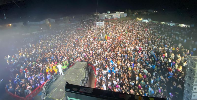 Récord en Castellanos de Moriscos: 10.500 personas vibran con La Misión