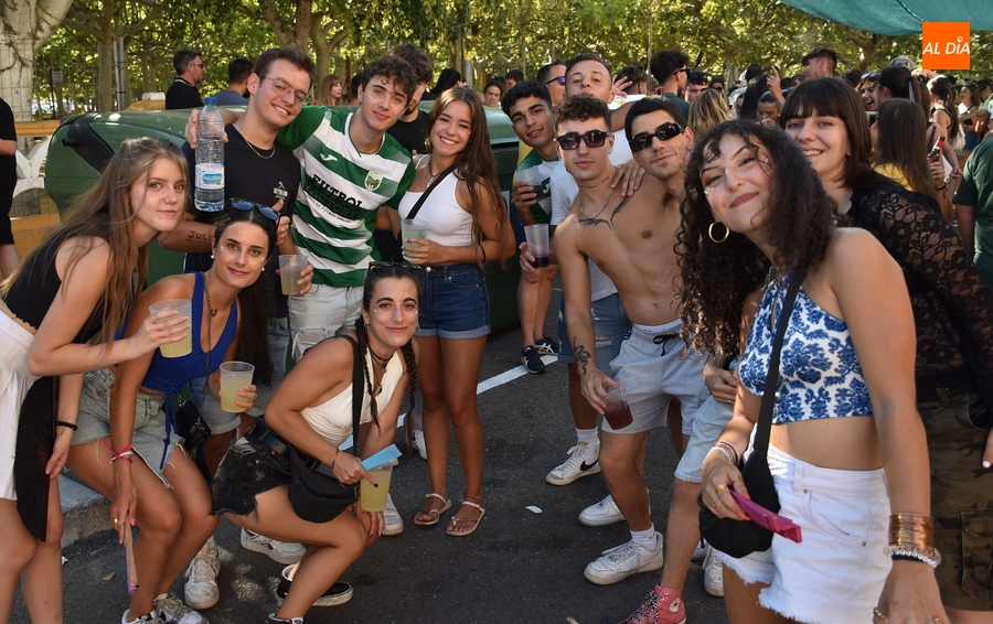 La música guía una tarde de Martes Chico con una espectacular participación