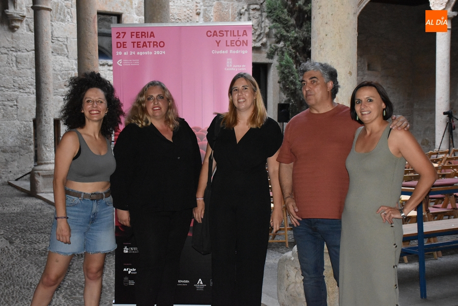 Cristina Hernández asiste al estreno absoluto del sugerente montaje ‘Mujeres y vanguardias’