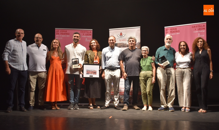 Los Amigos del Teatro entregan los Premios del Público que restaban de la Feria 2023